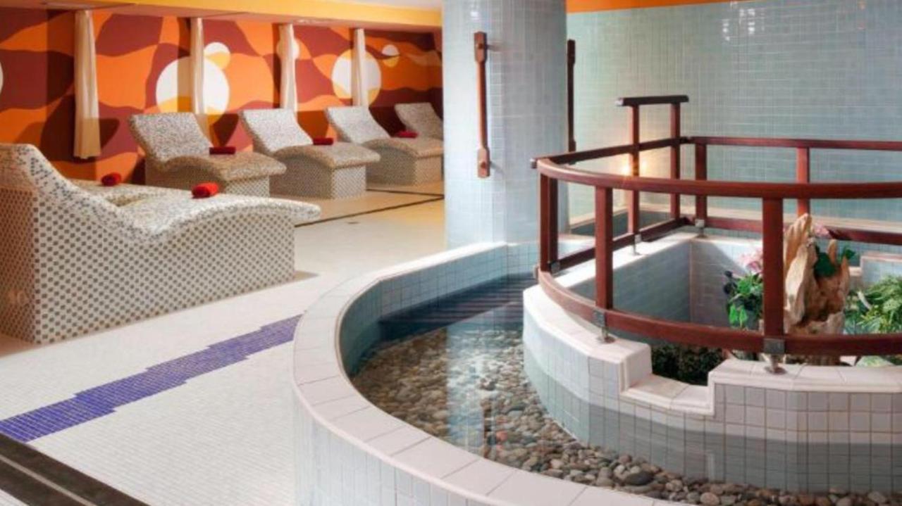 Apartmany Wellness フリンブルク エクステリア 写真